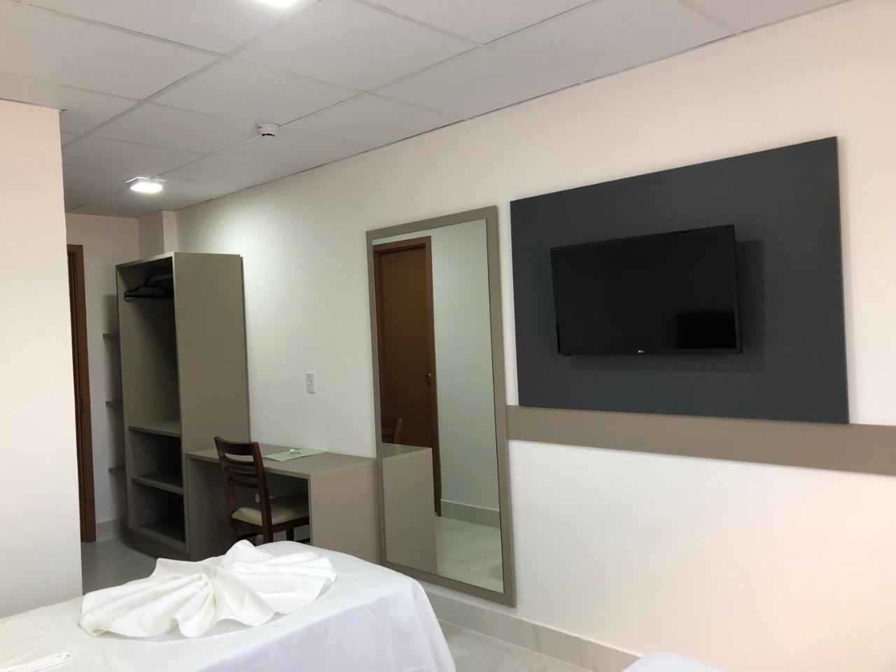 Hotel Oasis De Patos Екстериор снимка